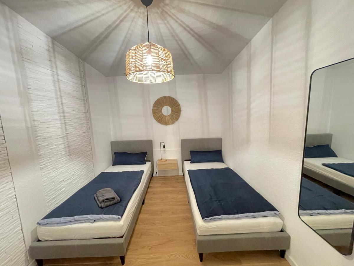 150Qm - 5 Rooms - Free Parking - Mallibase Apartments Hannover Exterior photo